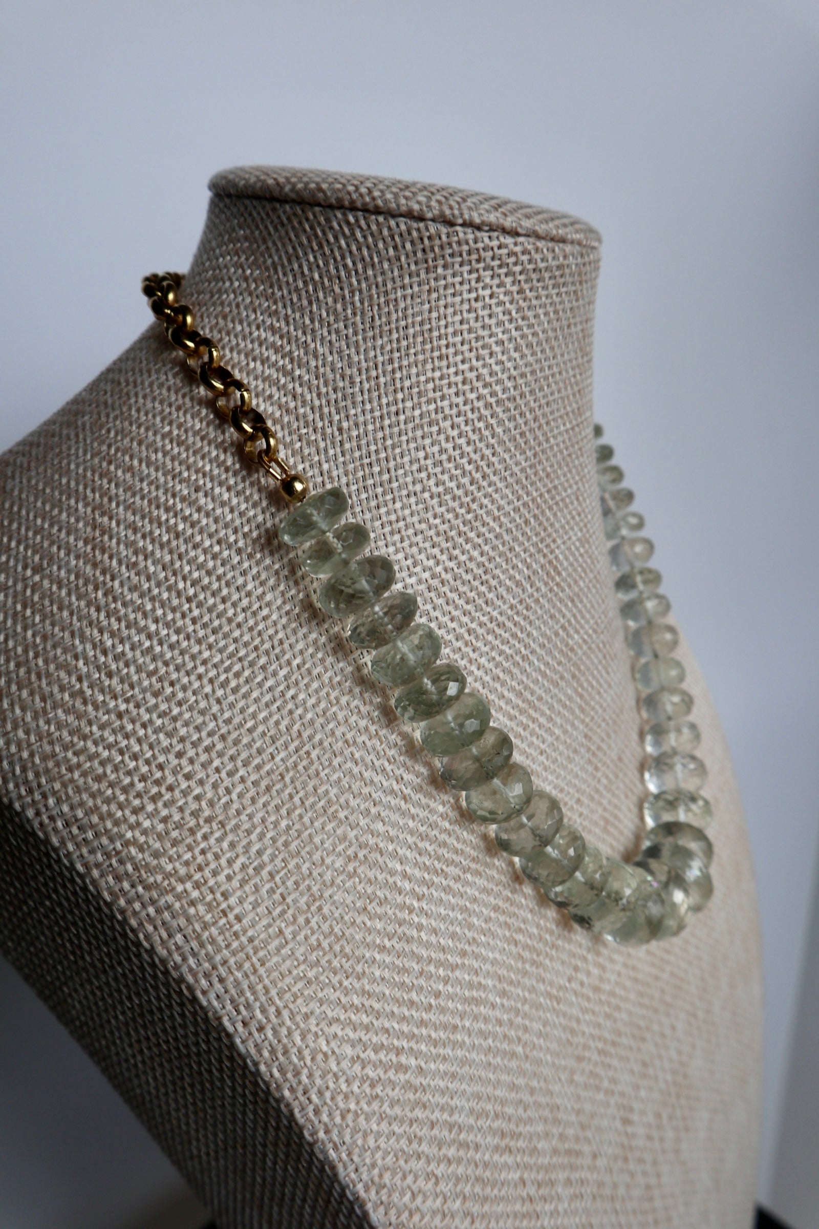 Clarae – Green Quartz & Gold Chain Necklace