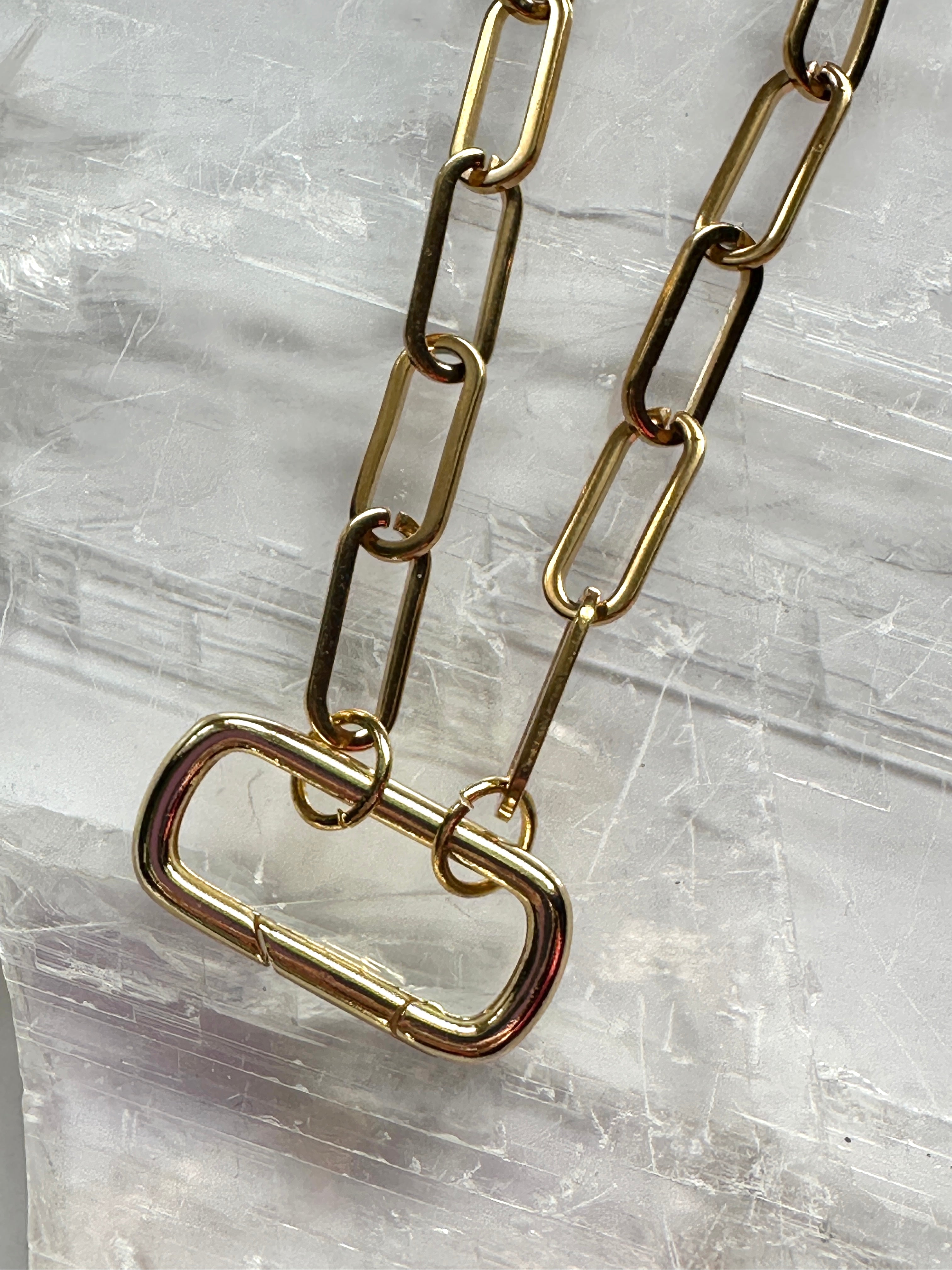 Catenne – Gold Paperclip Chain Necklace